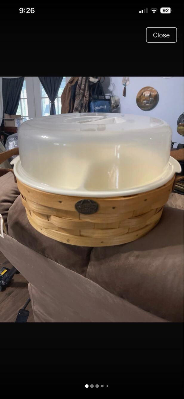 Peterboro lazy Susan basket with lid